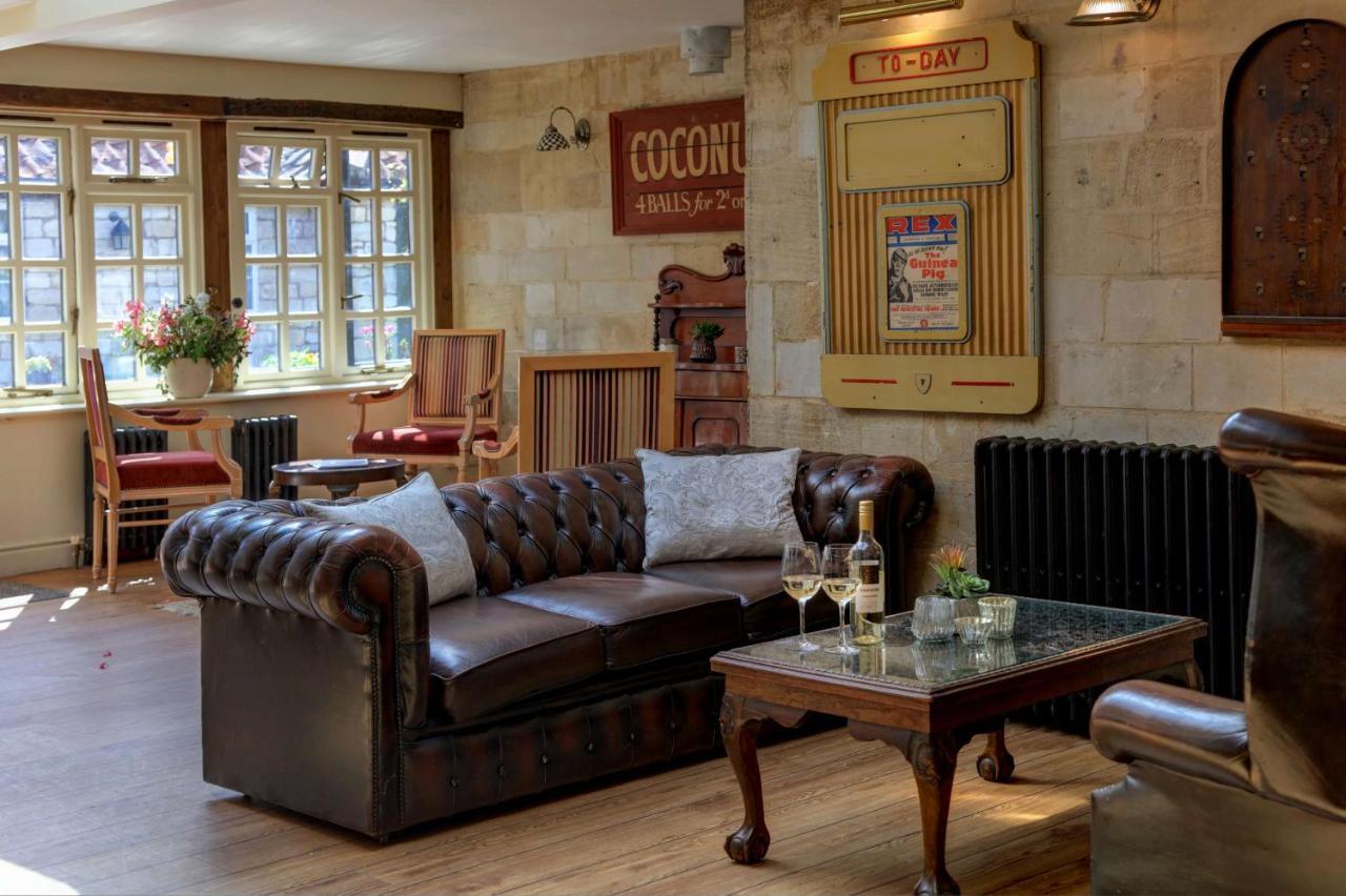 The Moonraker Hotel Bradford-On-Avon Buitenkant foto